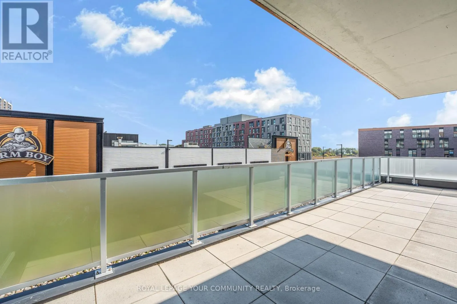 215 LAKESHORE ROAD W