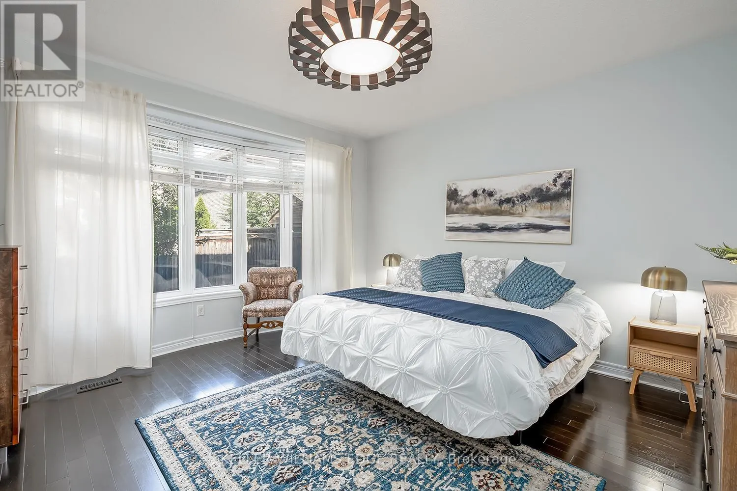 3327 SKIPTON LANE