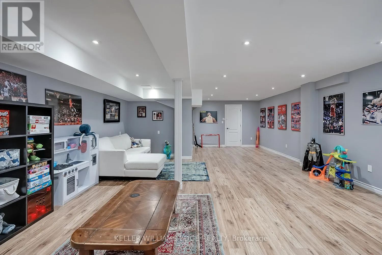 3327 SKIPTON LANE