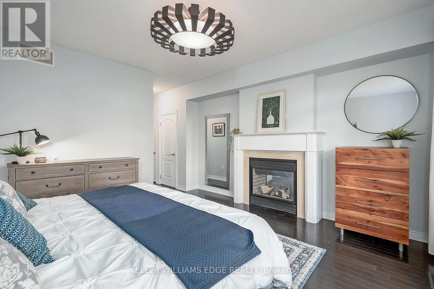 3327 SKIPTON LANE