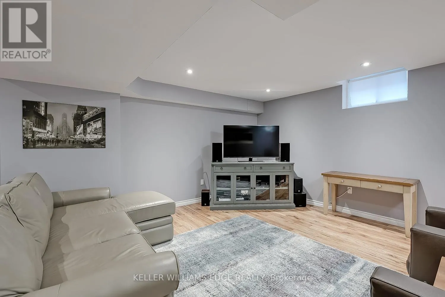 3327 SKIPTON LANE