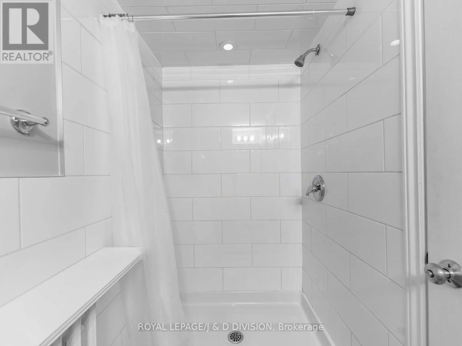 479 RIDELLE AVENUE