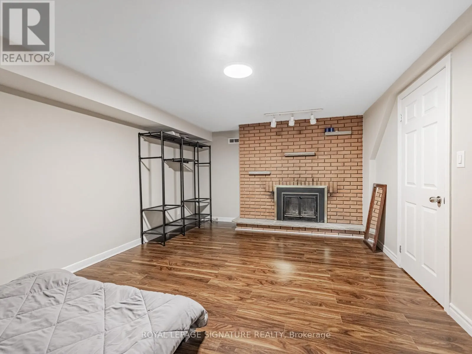 1447 MERROW ROAD