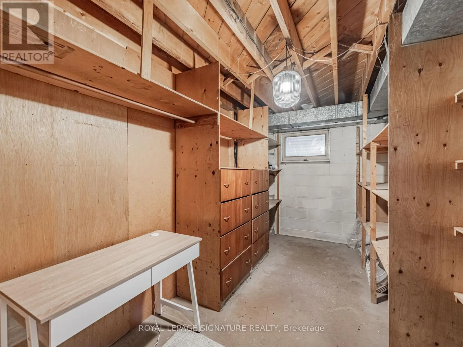1447 MERROW ROAD