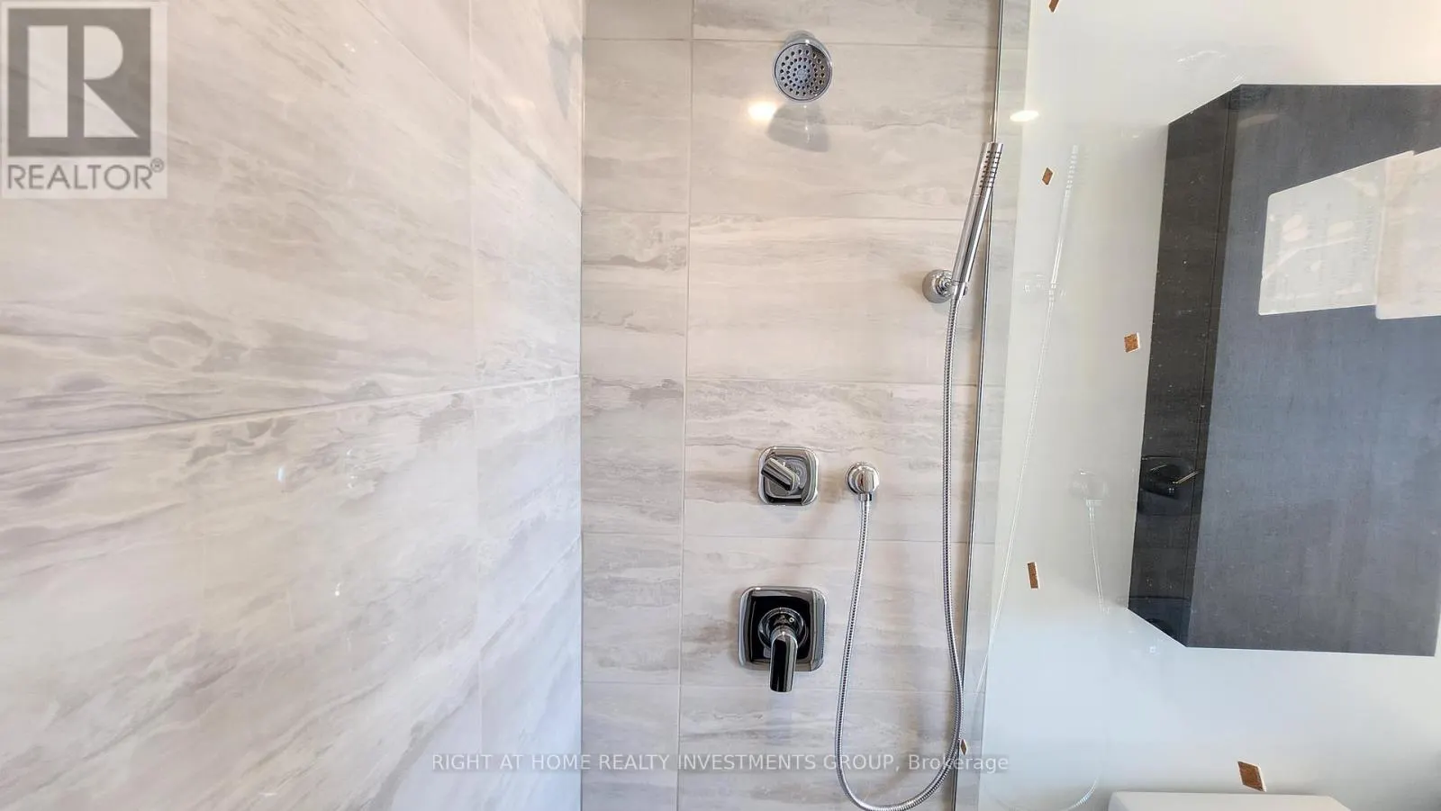 1118 - 3100 KEELE STREET