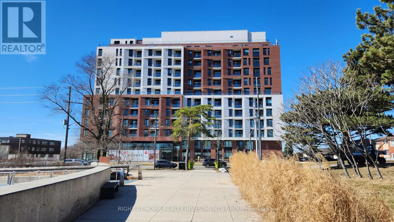1118 - 3100 KEELE STREET