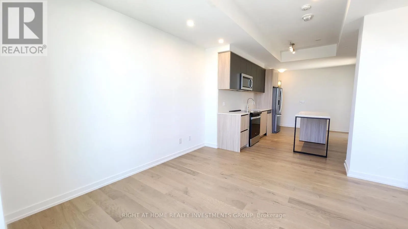 1118 - 3100 KEELE STREET