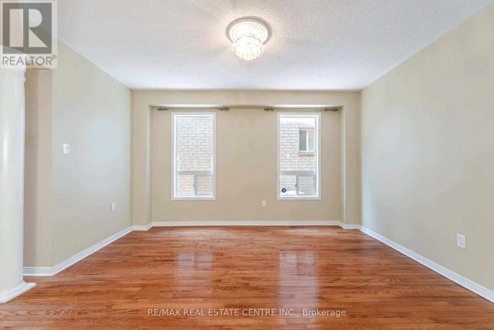 181 BRISDALE DRIVE