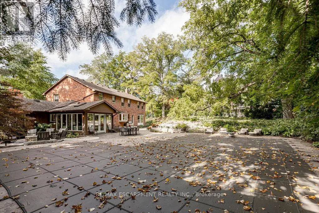 225 SHOREACRES ROAD