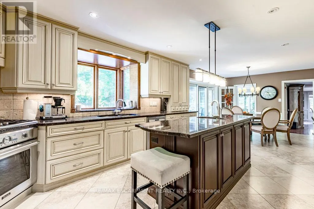 225 SHOREACRES ROAD