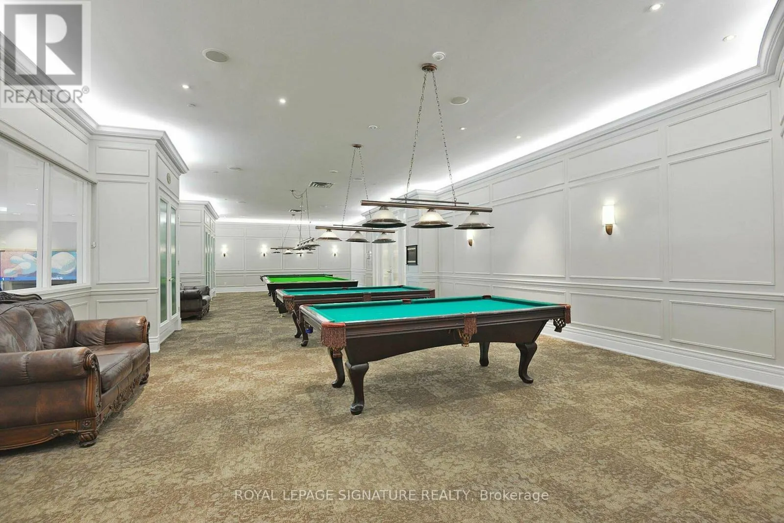 224 - 25 KINGSBRIDGE GARDEN CIRCLE SE