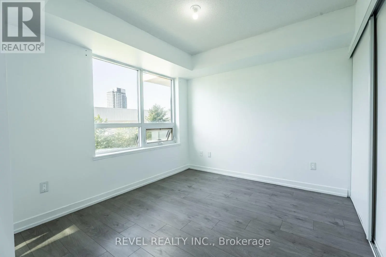 412 - 1420 DUPONT STREET