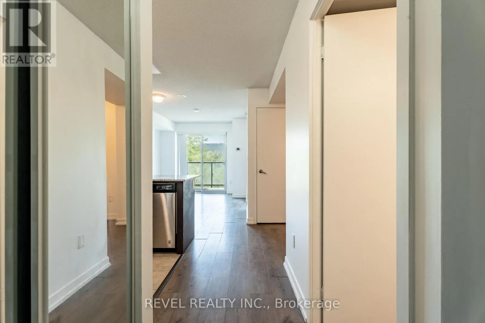 412 - 1420 DUPONT STREET