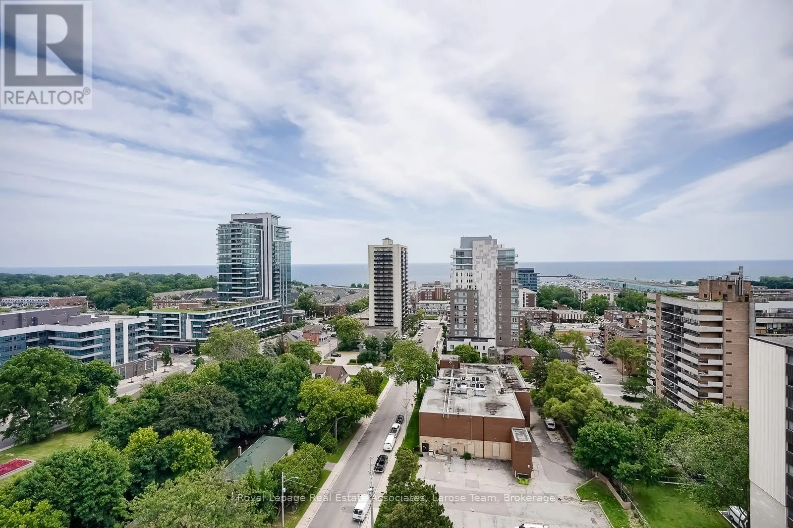1307 - 28 ANN STREET