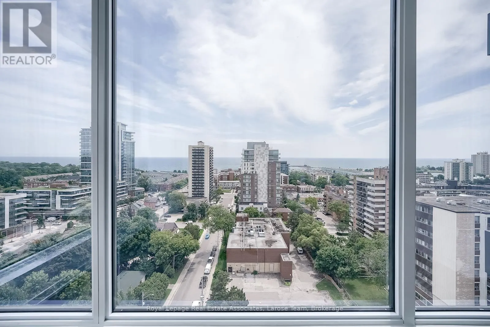 1307 - 28 ANN STREET