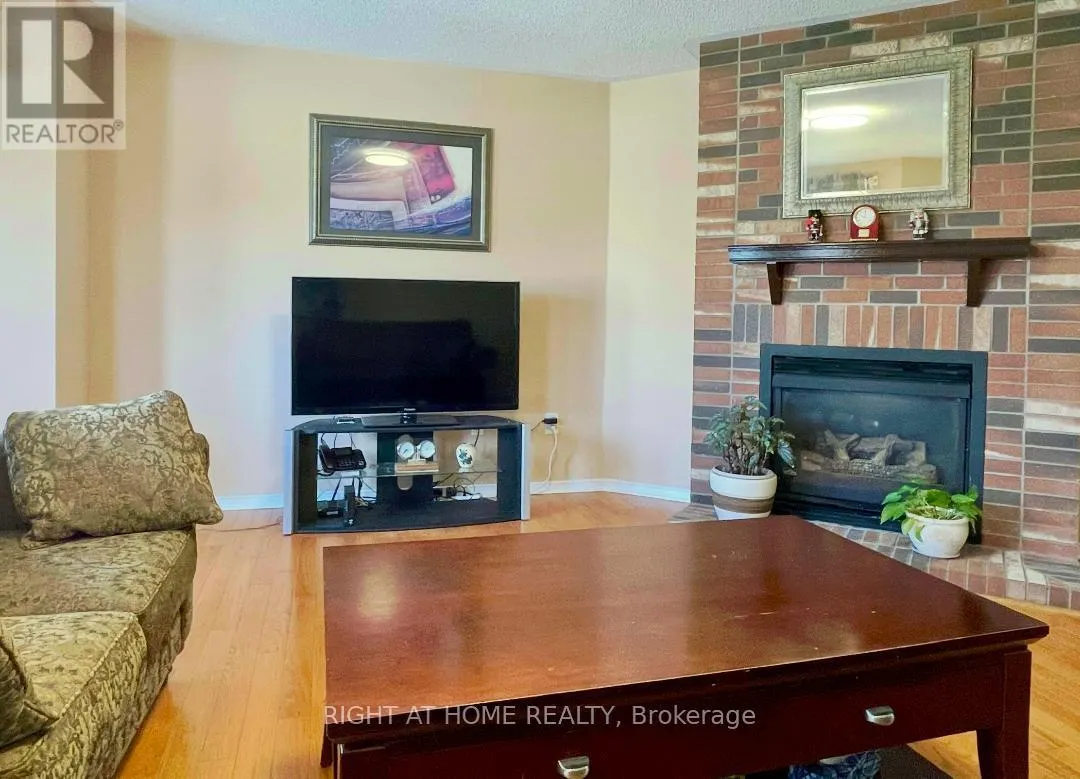 845 MAYS CRESCENT