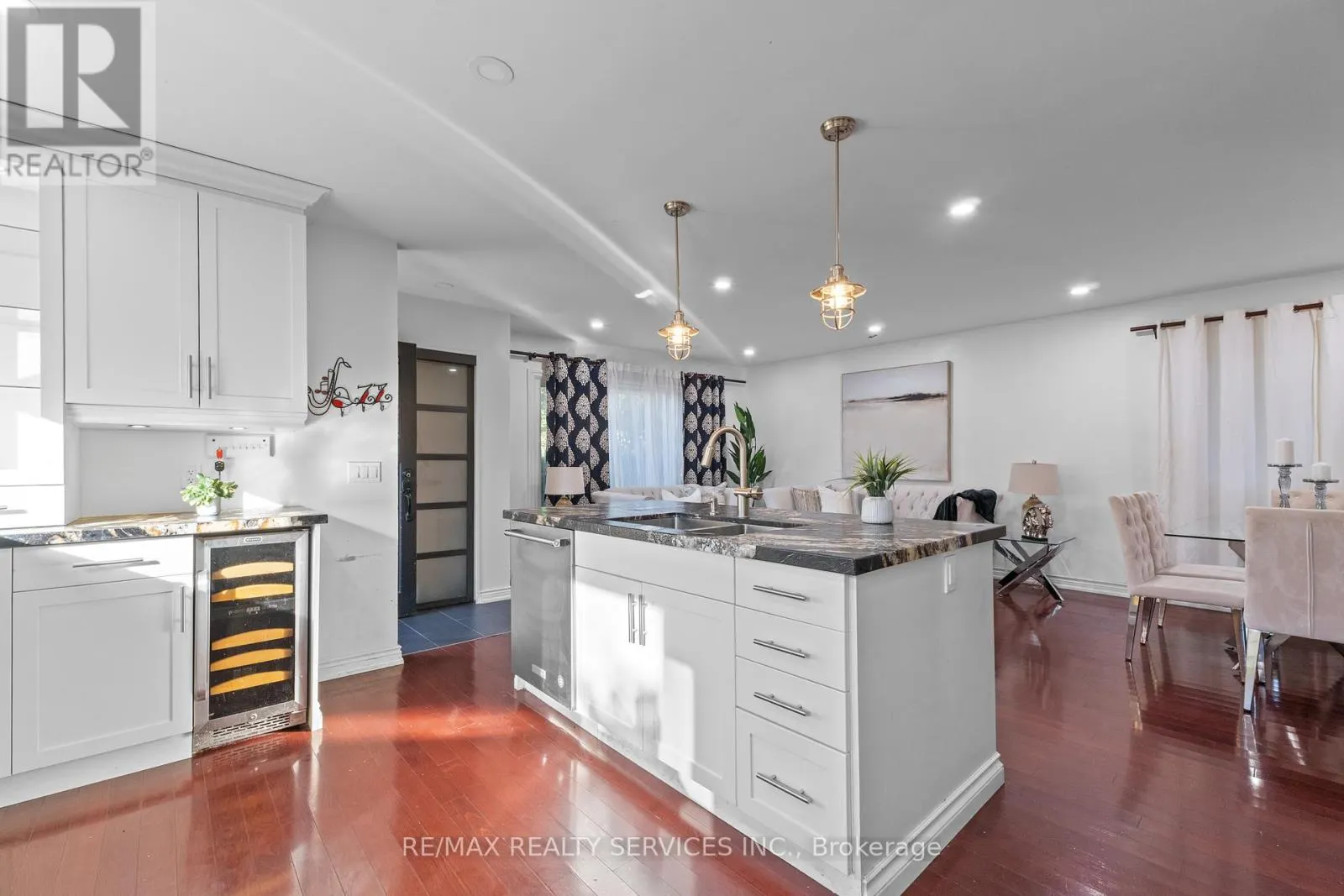 20 MADOC DRIVE