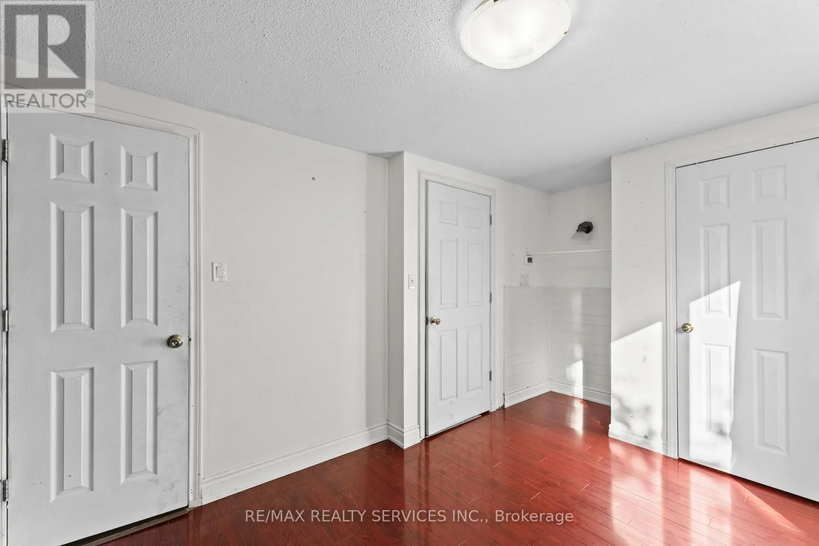 20 MADOC DRIVE