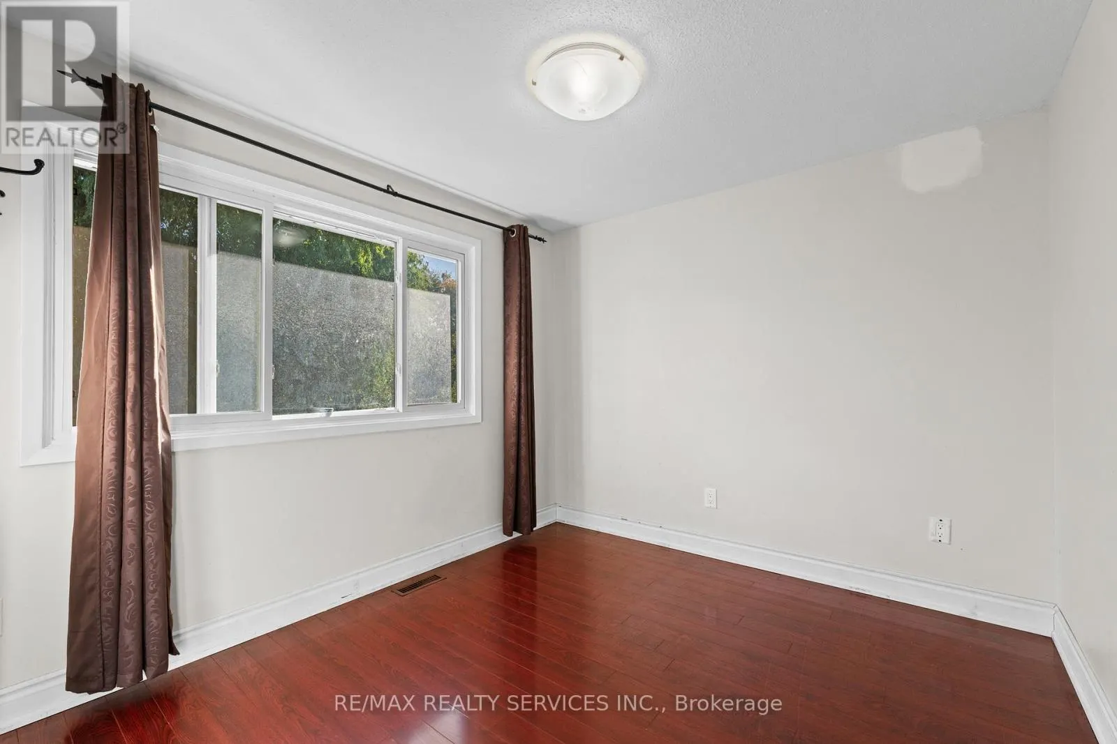 20 MADOC DRIVE