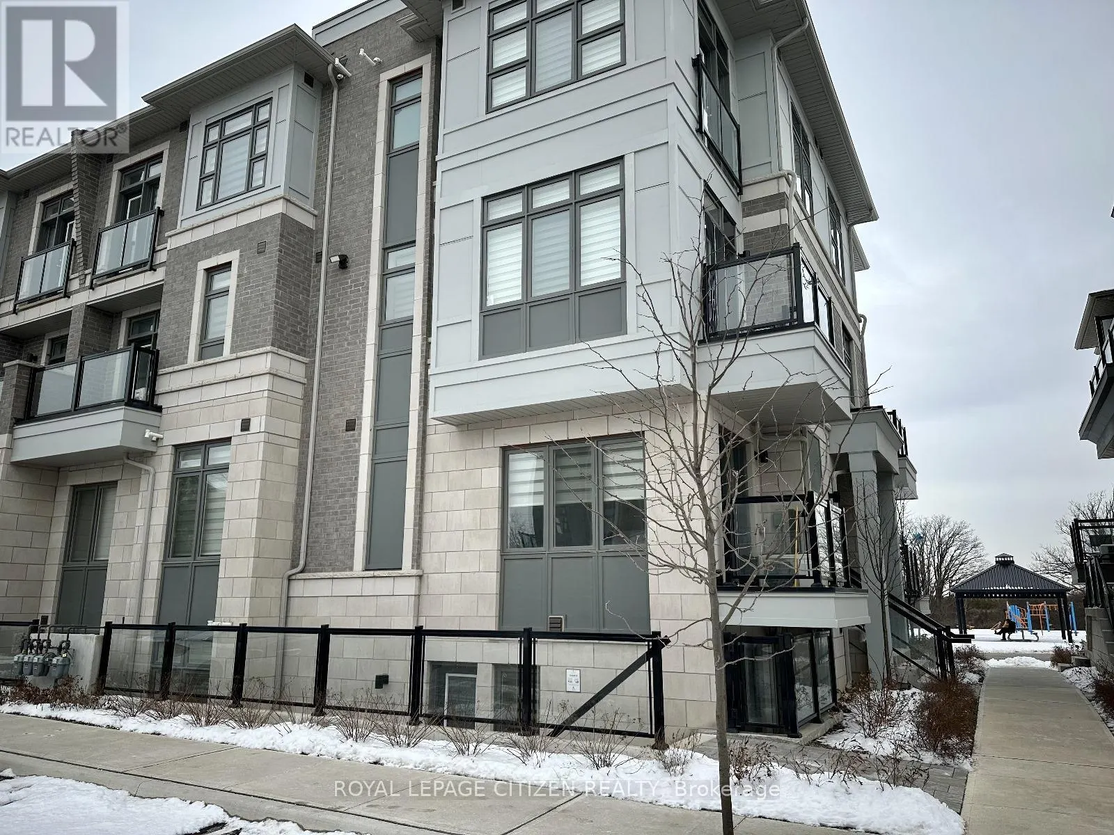 414 - 70 HALLIFORD PLACE