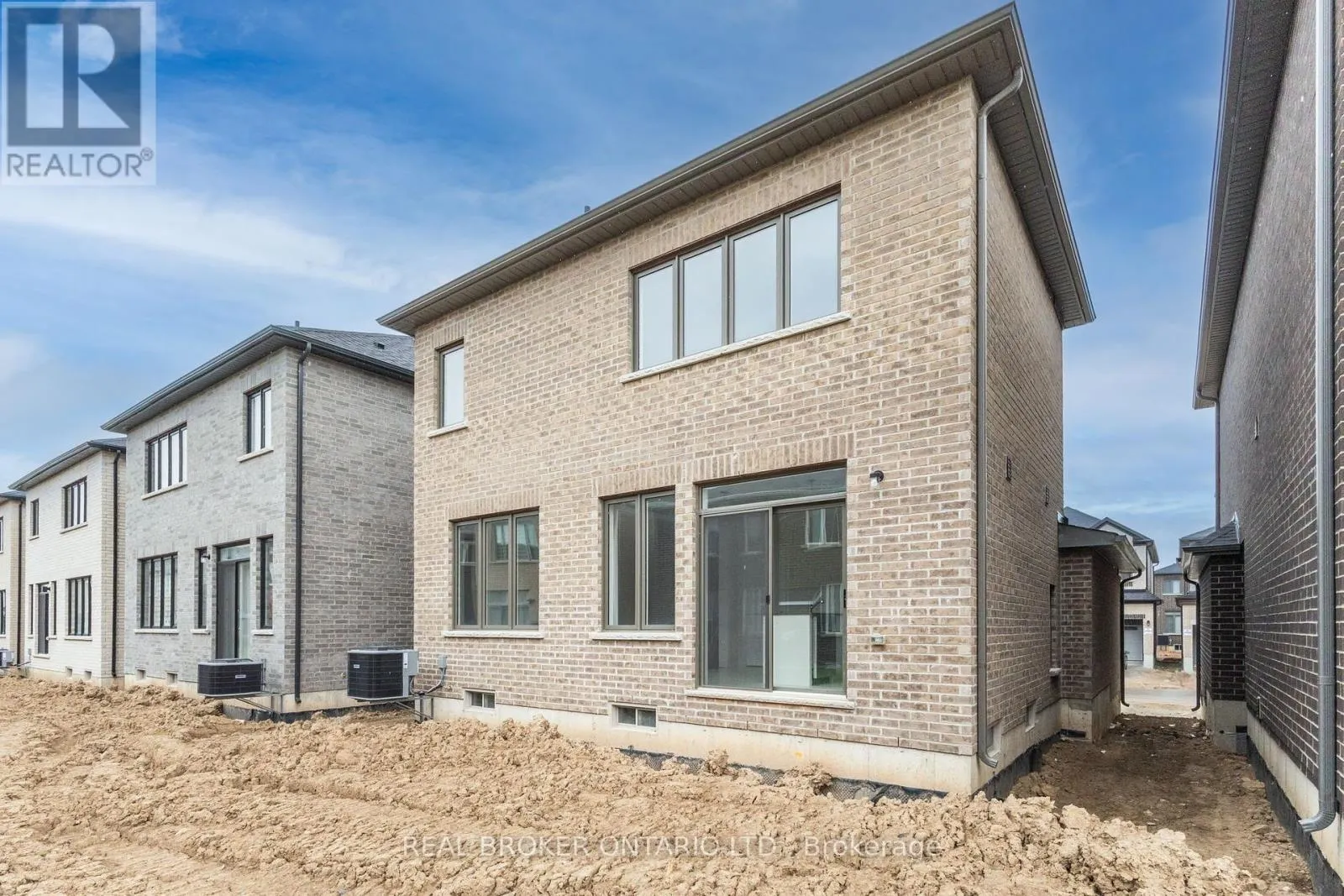 763 APPLE TERRACE