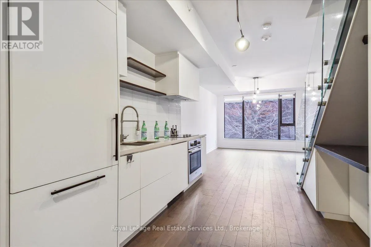 330 - 35 WABASH AVENUE, #330