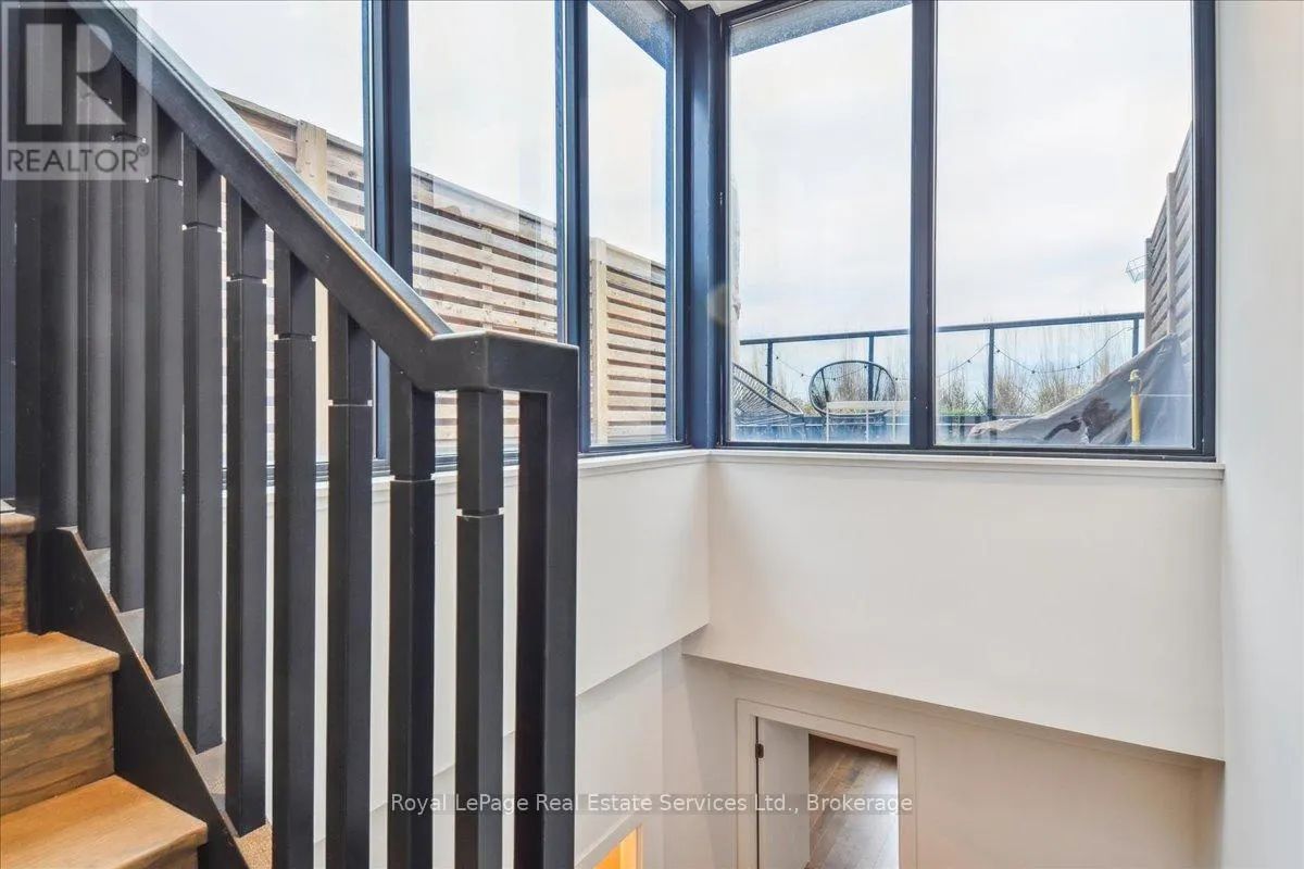 330 - 35 WABASH AVENUE, #330