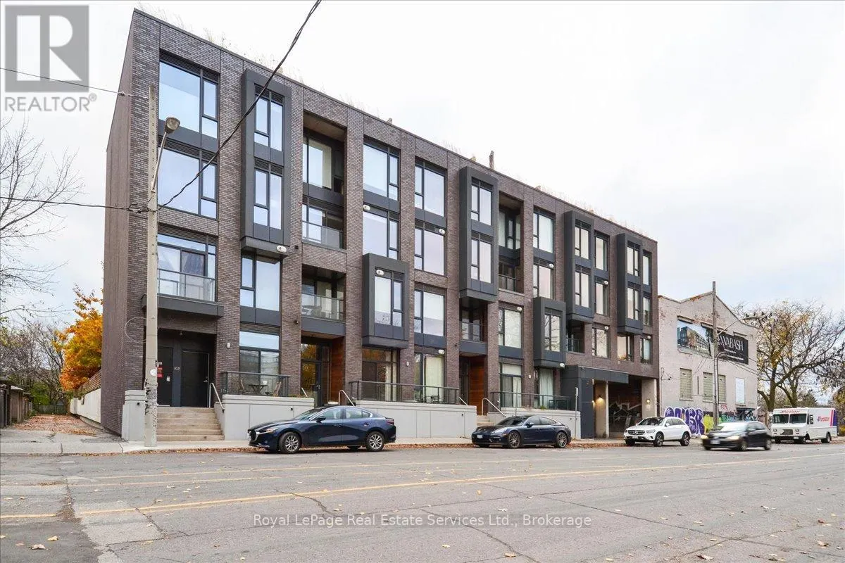 330 - 35 WABASH AVENUE, #330