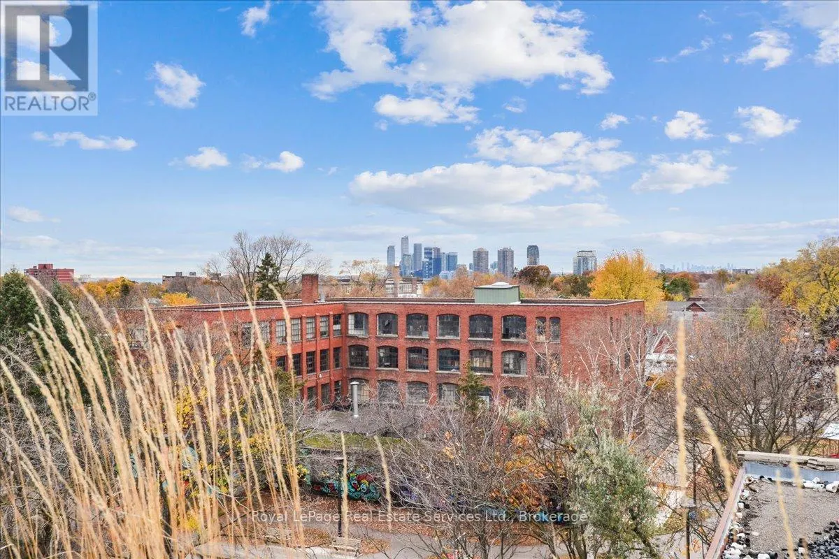 330 - 35 WABASH AVENUE, #330
