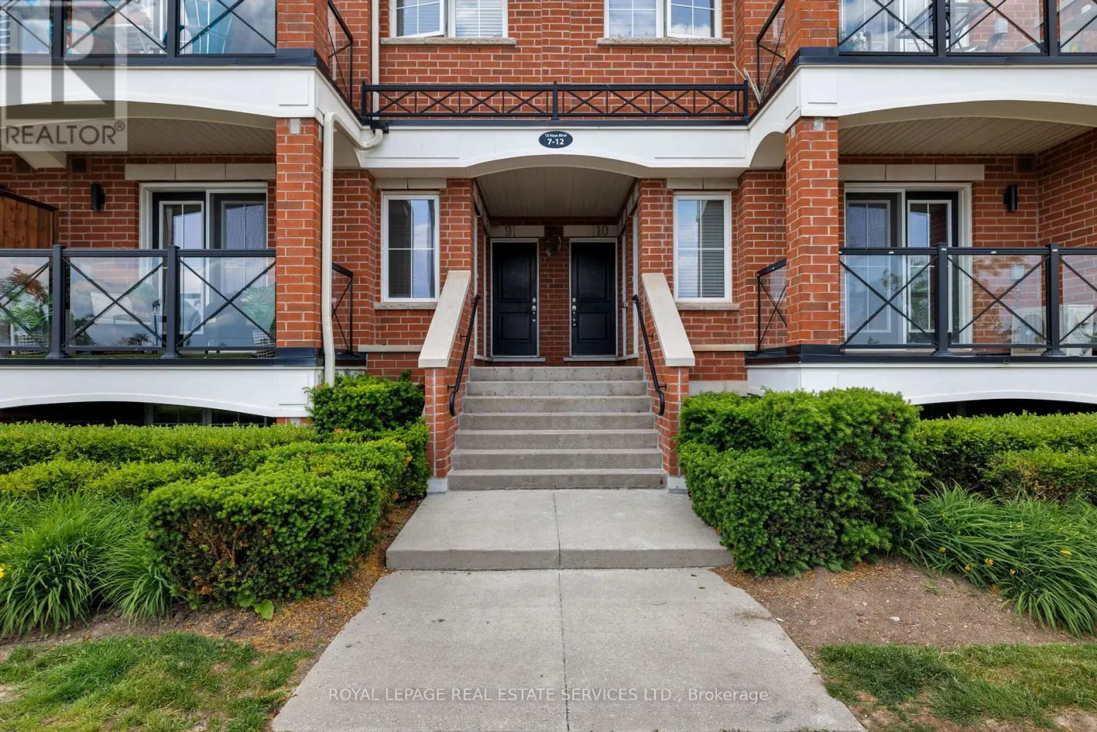 10 - 15 HAYS BOULEVARD