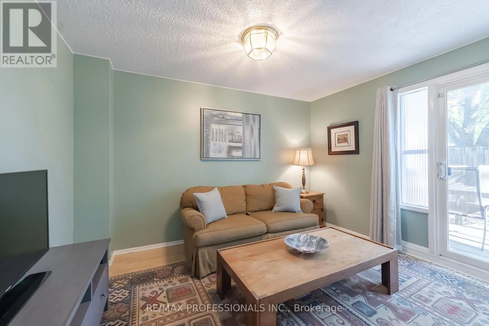 65 - 405 HYACINTHE BOULEVARD