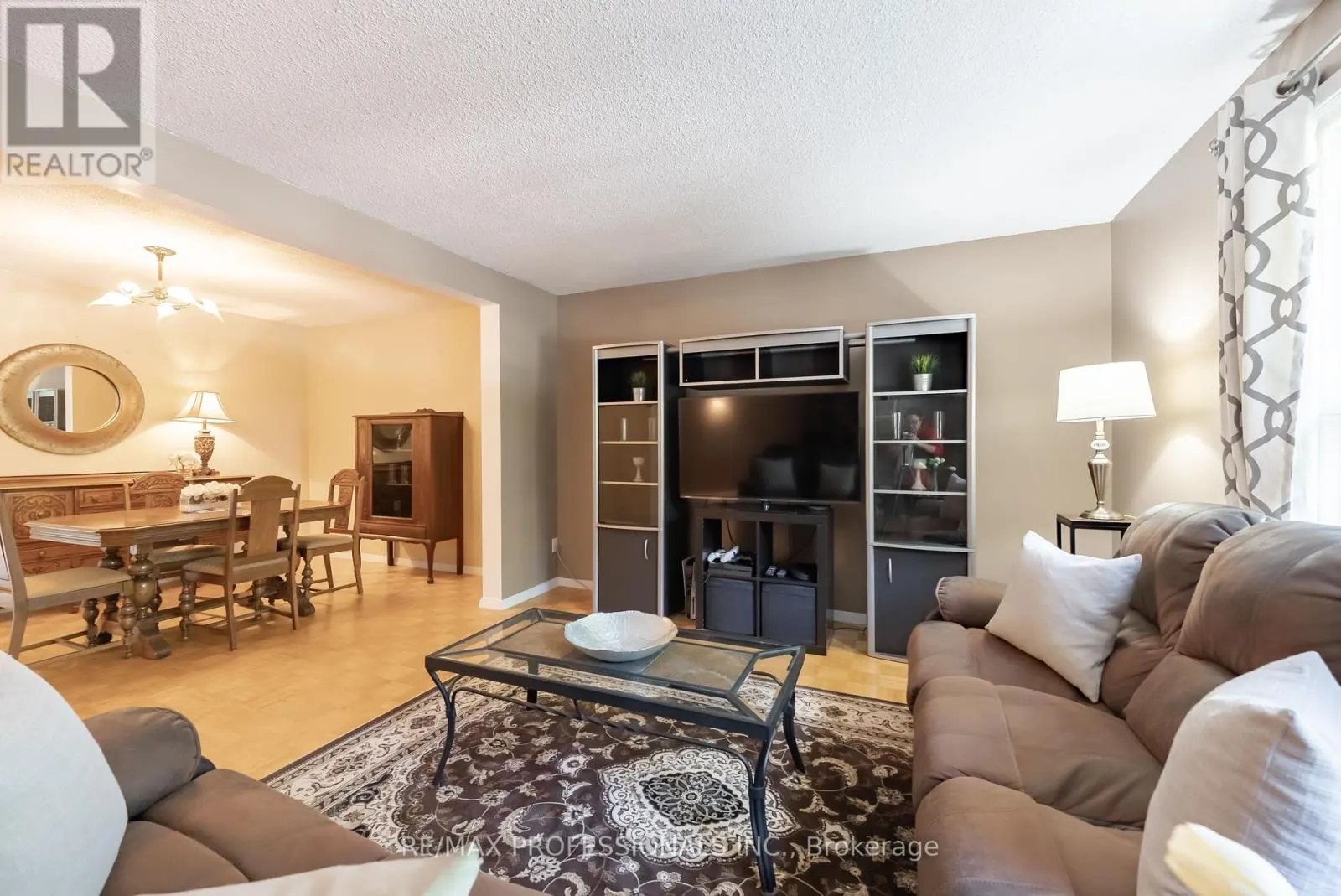 65 - 405 HYACINTHE BOULEVARD