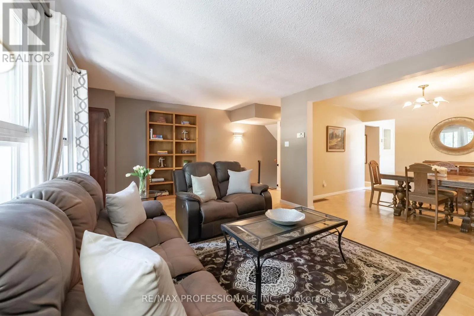 65 - 405 HYACINTHE BOULEVARD