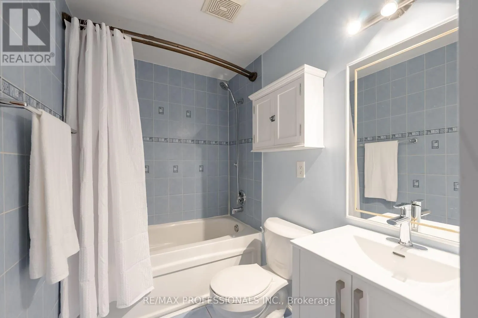65 - 405 HYACINTHE BOULEVARD