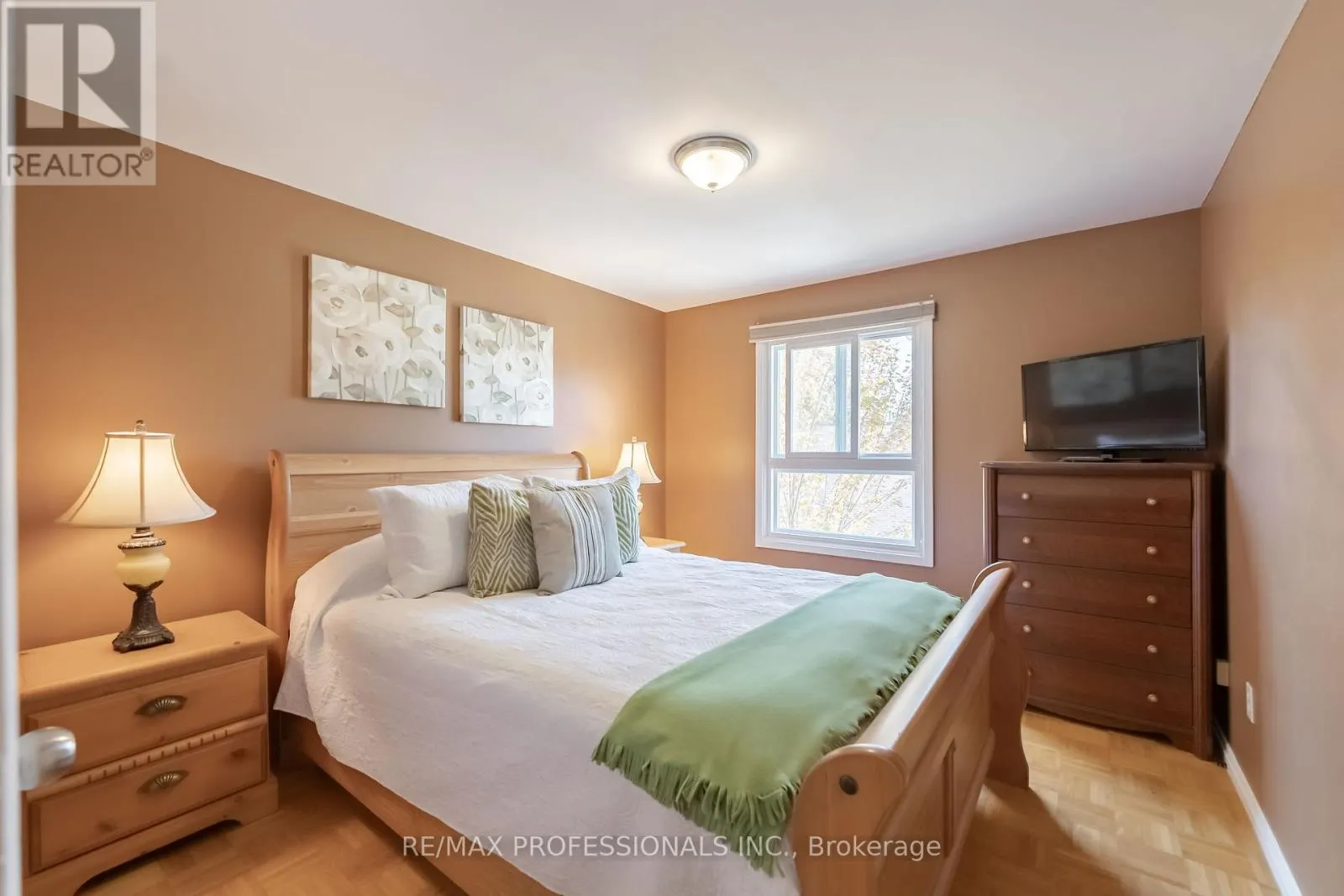 65 - 405 HYACINTHE BOULEVARD