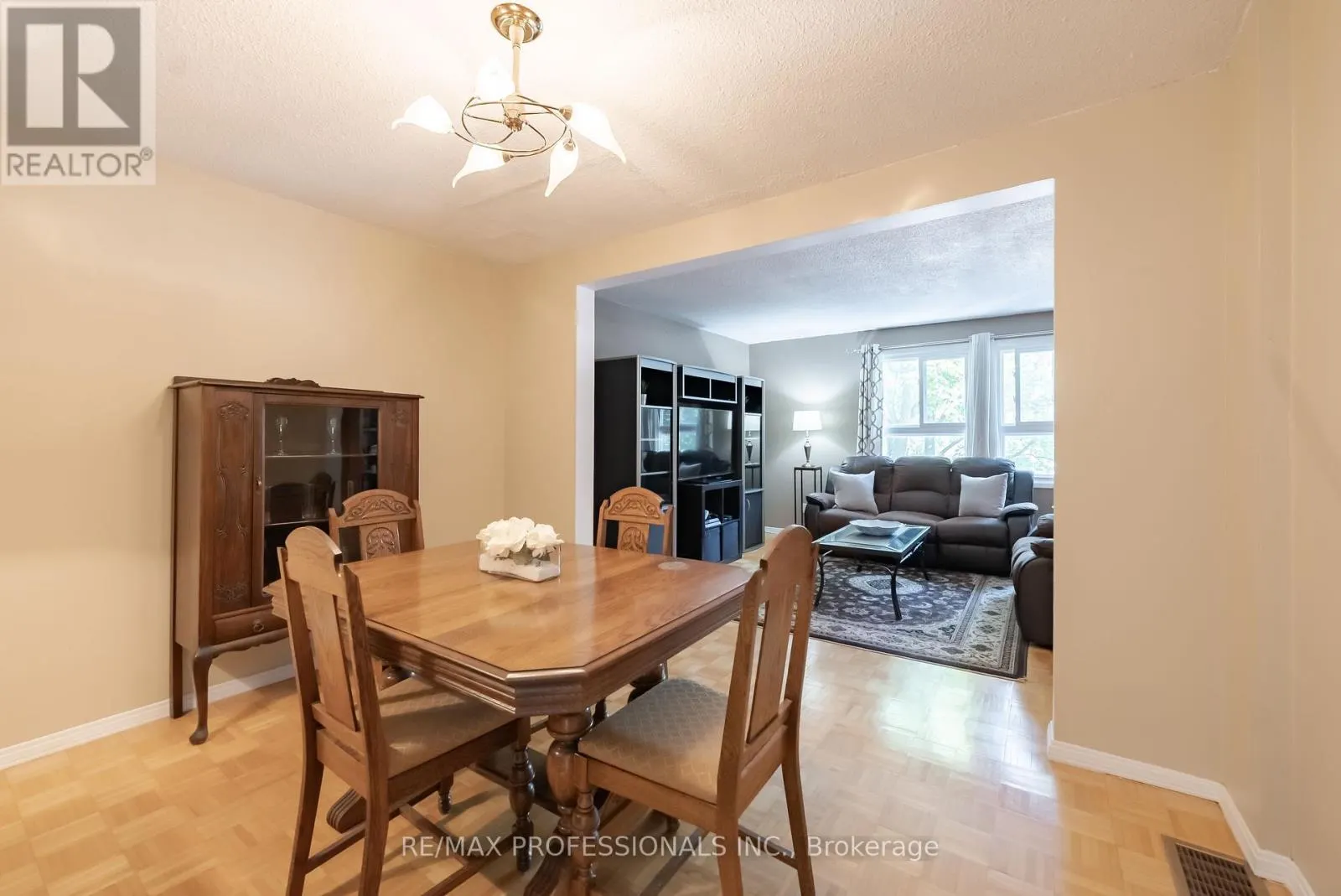 65 - 405 HYACINTHE BOULEVARD