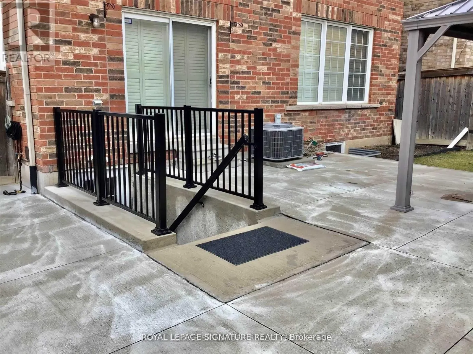 751 PITCHER PLACE