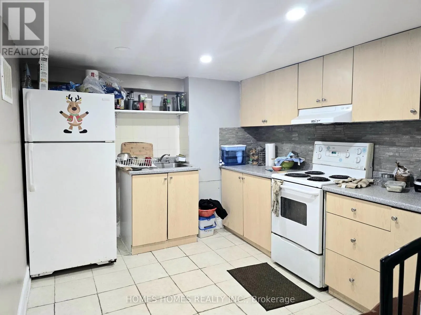 65 ELNATHAN CRESCENT