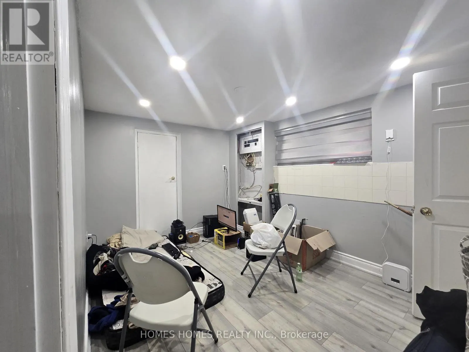 65 ELNATHAN CRESCENT
