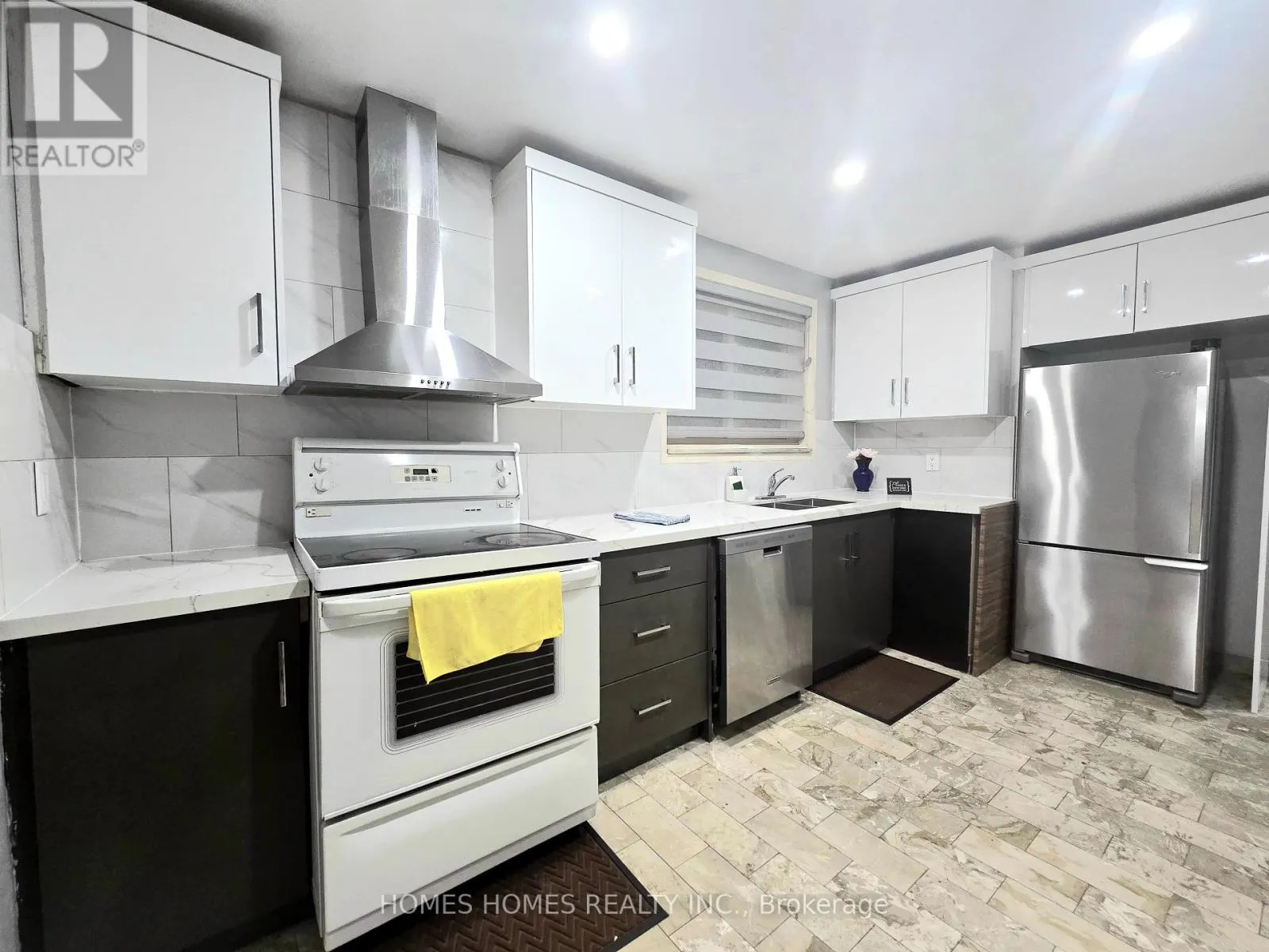 65 ELNATHAN CRESCENT
