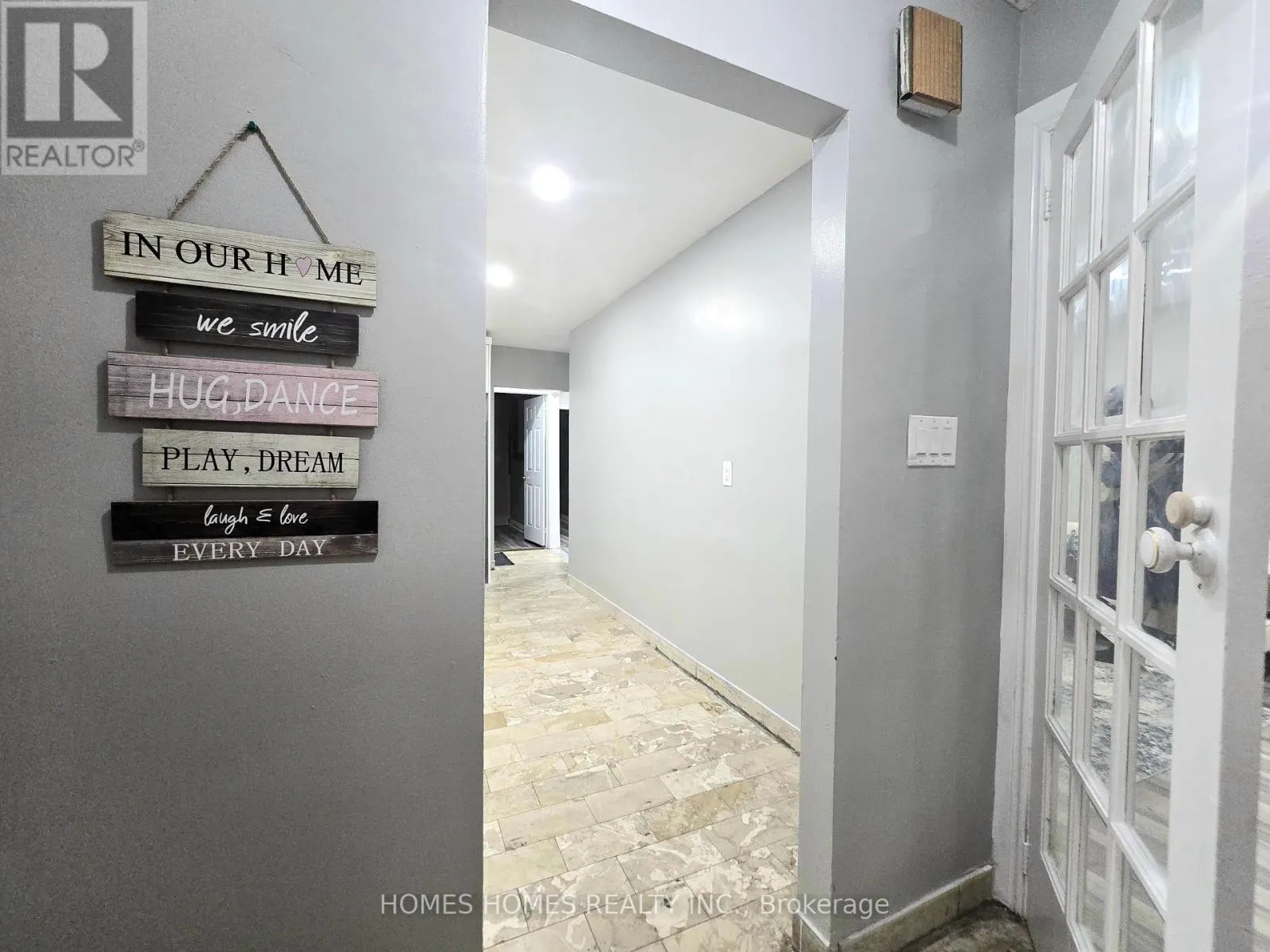 65 ELNATHAN CRESCENT