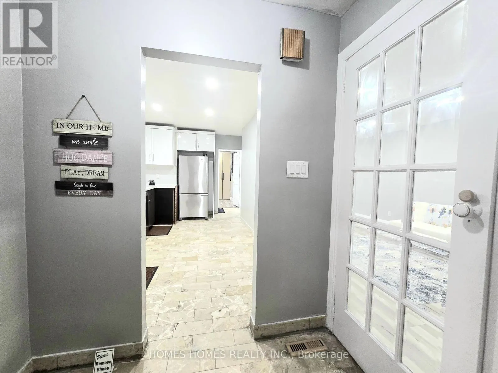 65 ELNATHAN CRESCENT