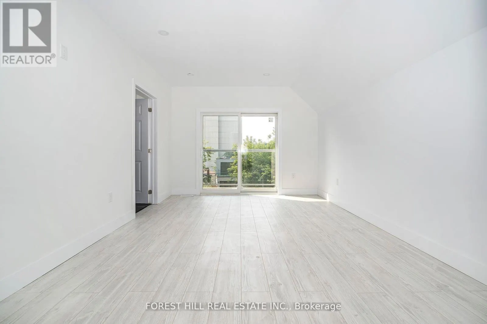 19 SIMPSON AVENUE