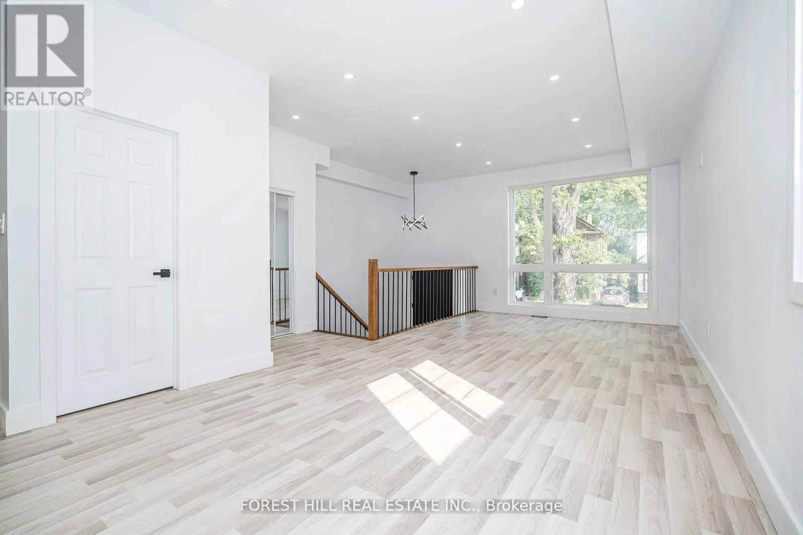 19 SIMPSON AVENUE