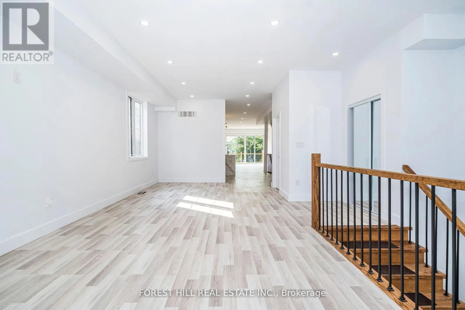 19 SIMPSON AVENUE
