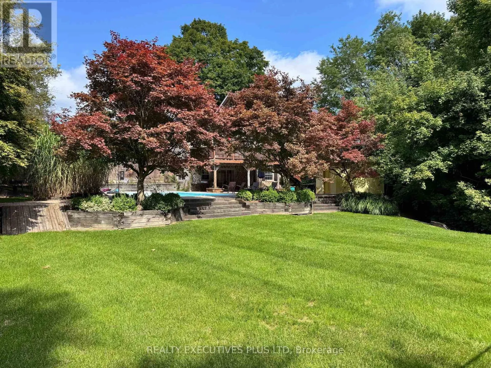 33 GIBSON LAKE DRIVE