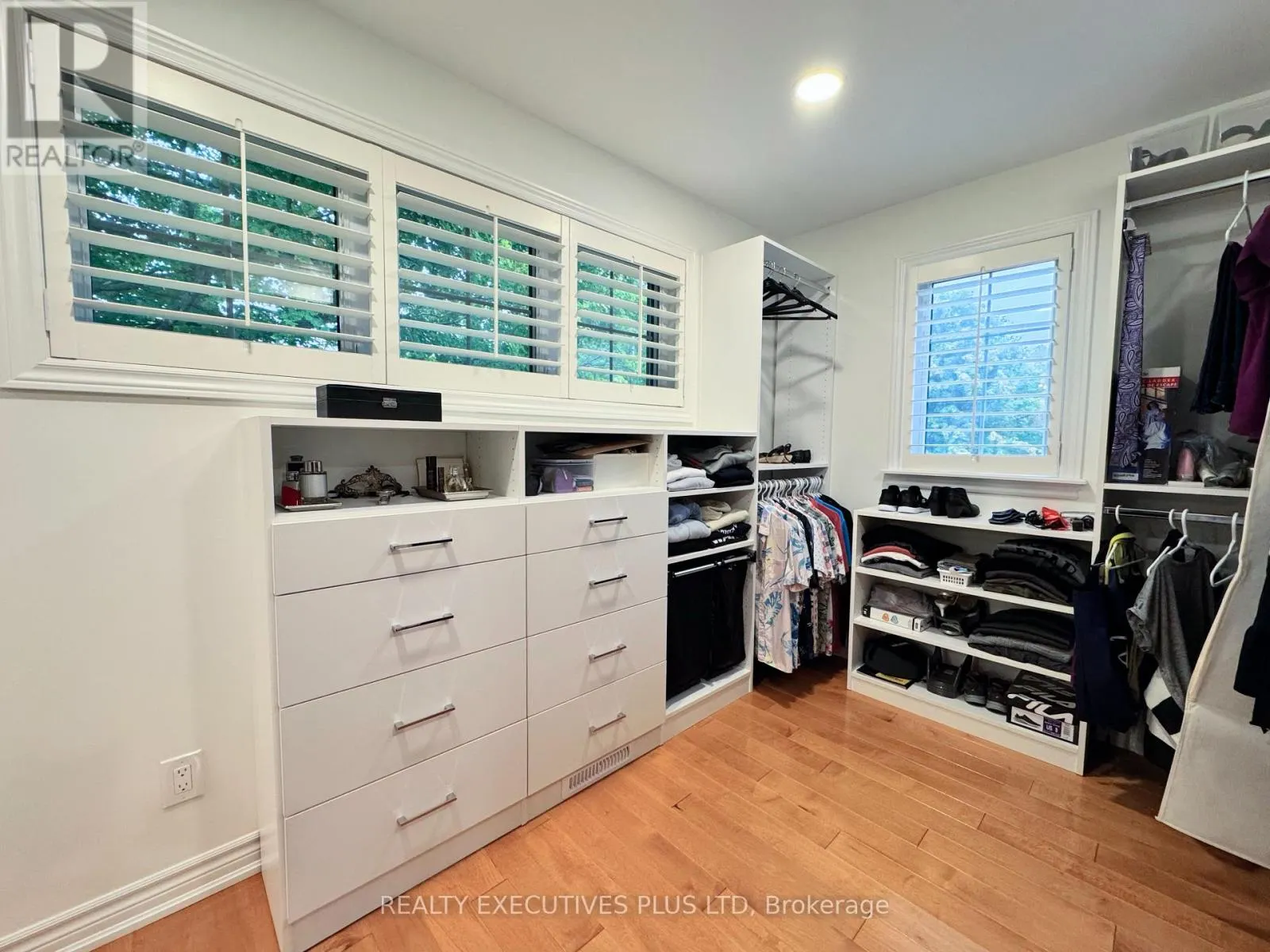 33 GIBSON LAKE DRIVE