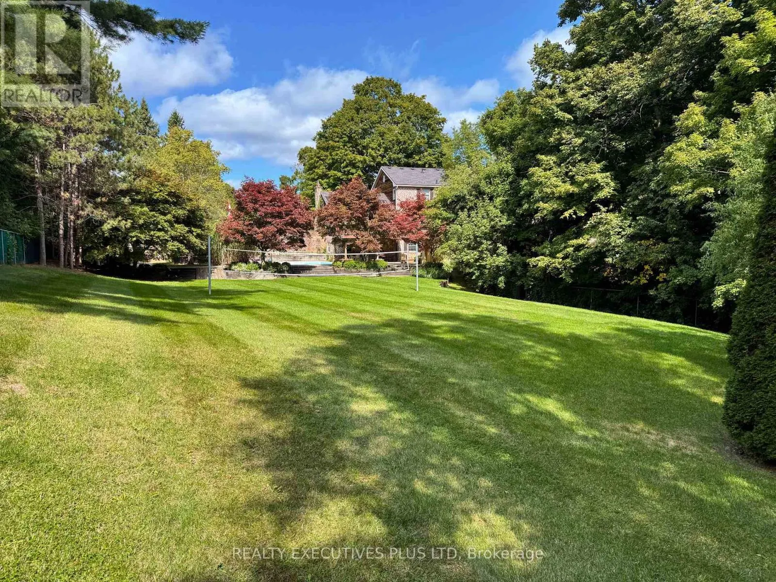 33 GIBSON LAKE DRIVE