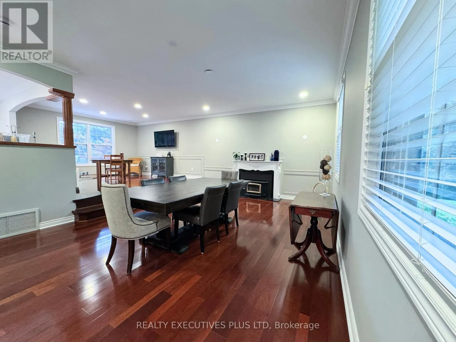 33 GIBSON LAKE DRIVE