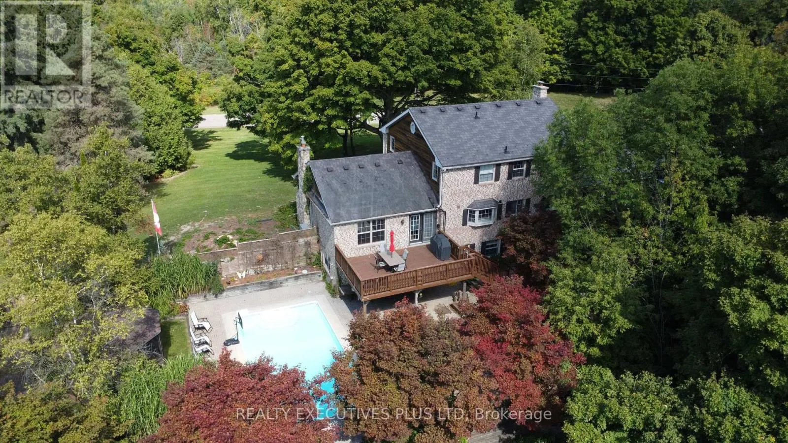33 GIBSON LAKE DRIVE